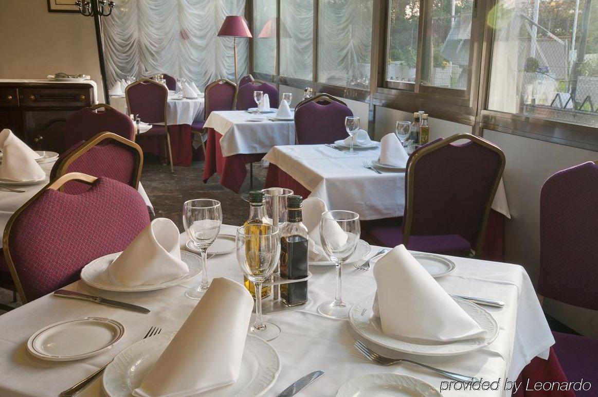 Foxa 25 Otel Madrid Restoran fotoğraf